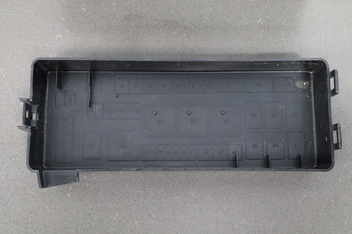 11-14 Dodge Challenger 5.7 Trunk Fuse Box Junction Block OEM