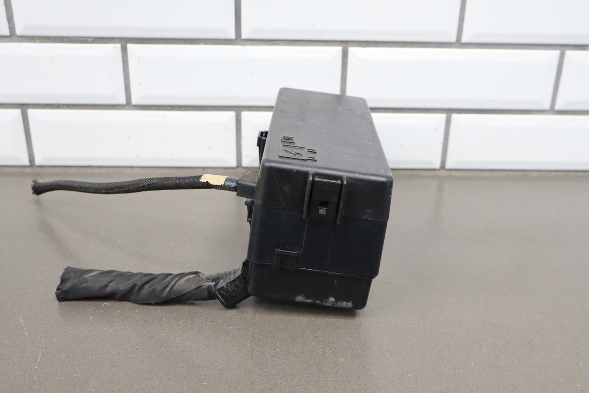 11-14 Dodge Challenger 5.7 Trunk Fuse Box Junction Block OEM