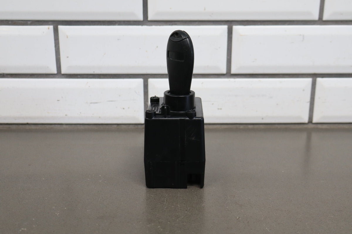 11-14 Dodge Challenger Ignition Switch Wireless Node With Key Tested
