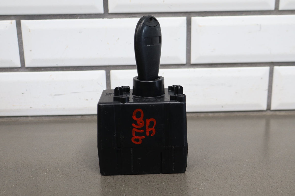 11-14 Dodge Challenger Ignition Switch Wireless Node With Key Tested