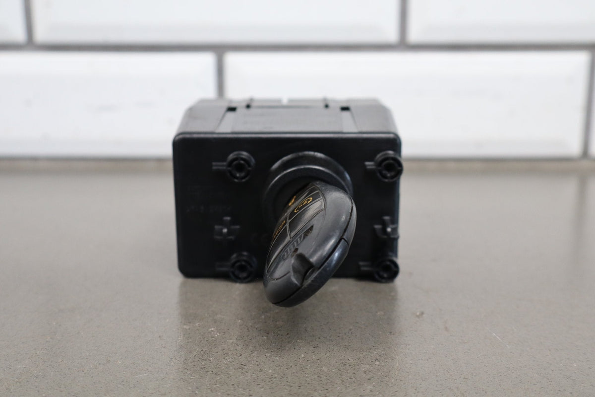11-14 Dodge Challenger Ignition Switch Wireless Node With Key Tested