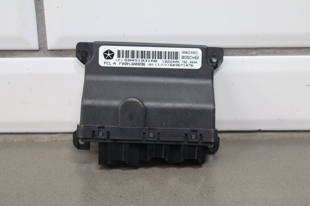 11-14 Dodge Challenger RH Passenger Door Control Module OEM