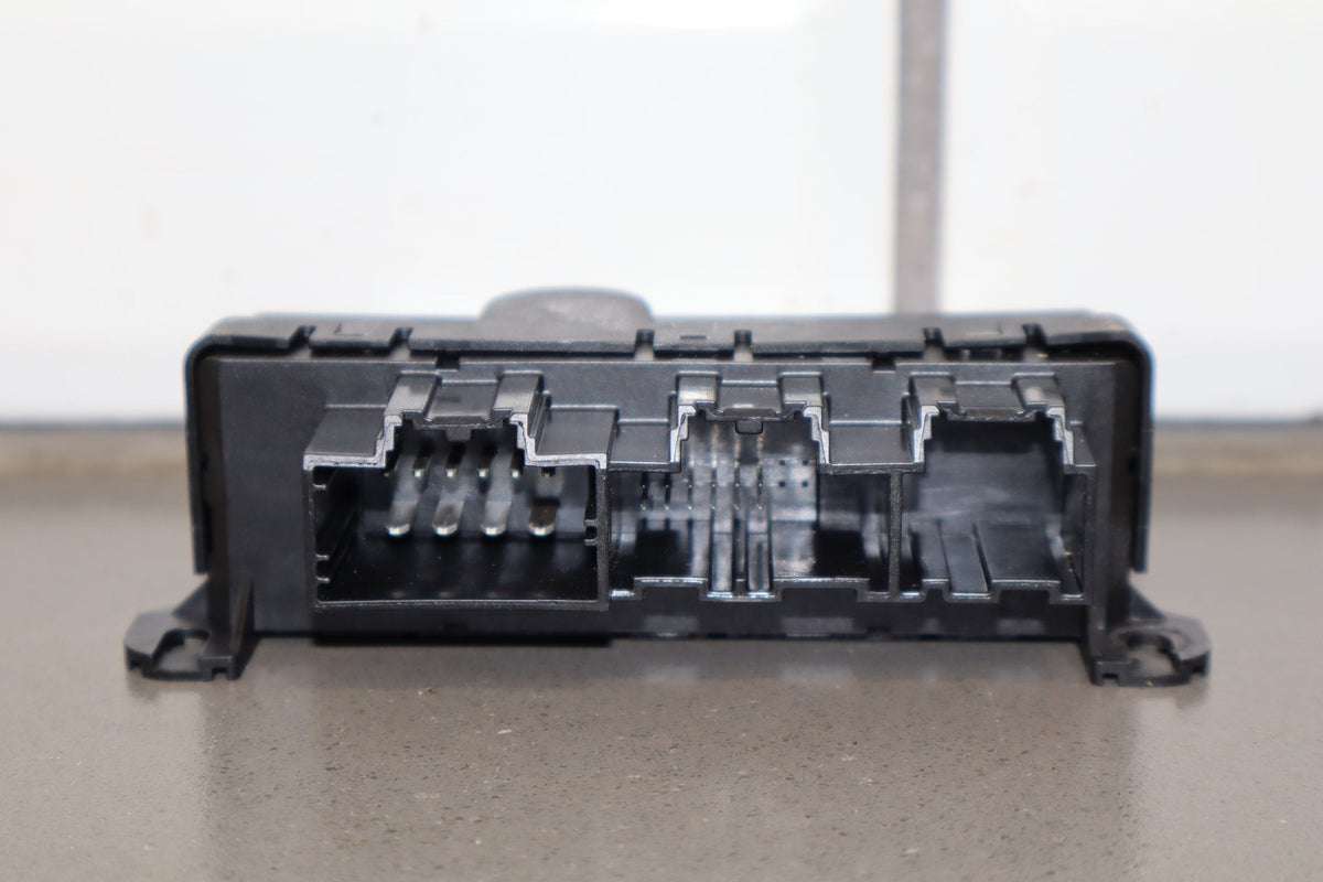 11-14 Dodge Challenger RH Passenger Door Control Module OEM