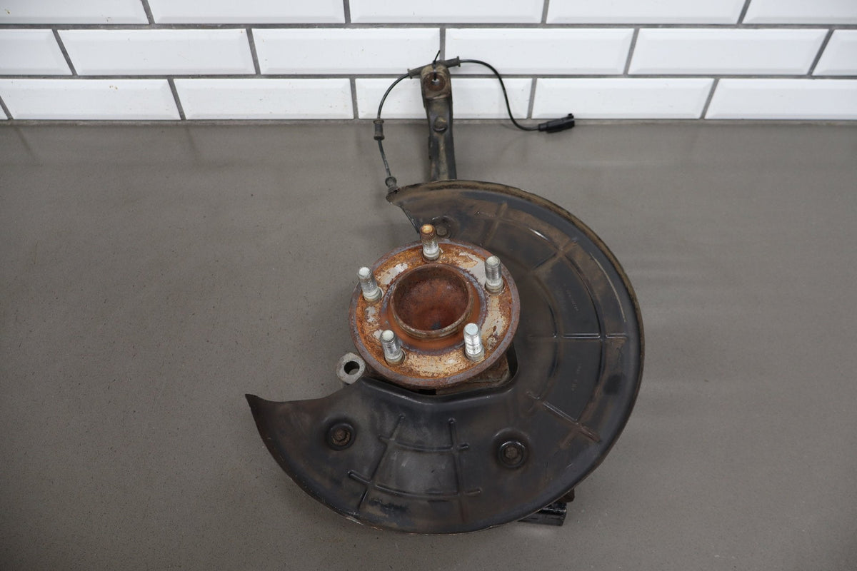 11-14 Dodge Challenger RH Passenger Front Spindle Knuckle Hub ABS OEM