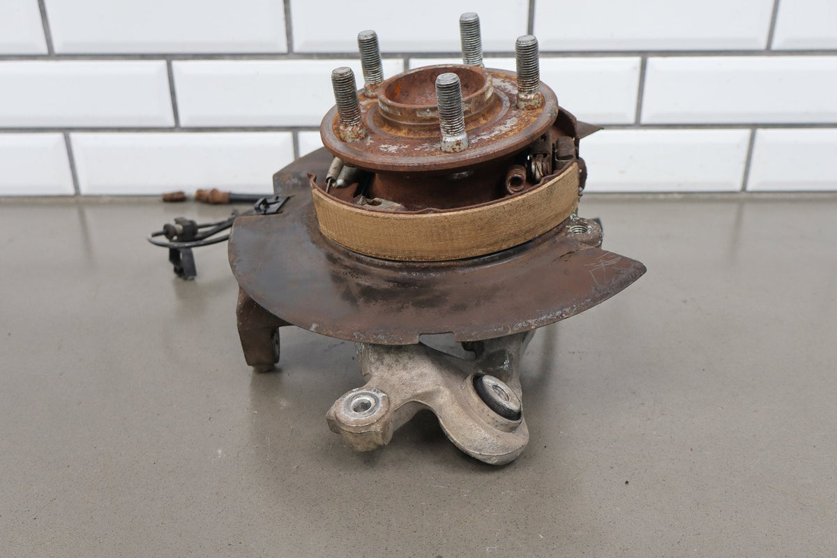11-14 Dodge Challenger RH Rear Knuckle Spindle Hub 68089312AB OEM