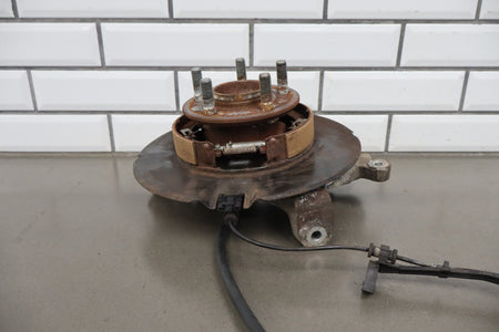 11-14 Dodge Challenger RH Rear Knuckle Spindle Hub 68089312AB OEM
