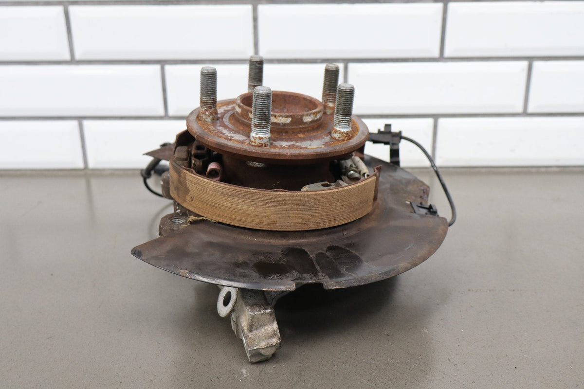 11-14 Dodge Challenger RH Rear Knuckle Spindle Hub 68089312AB OEM