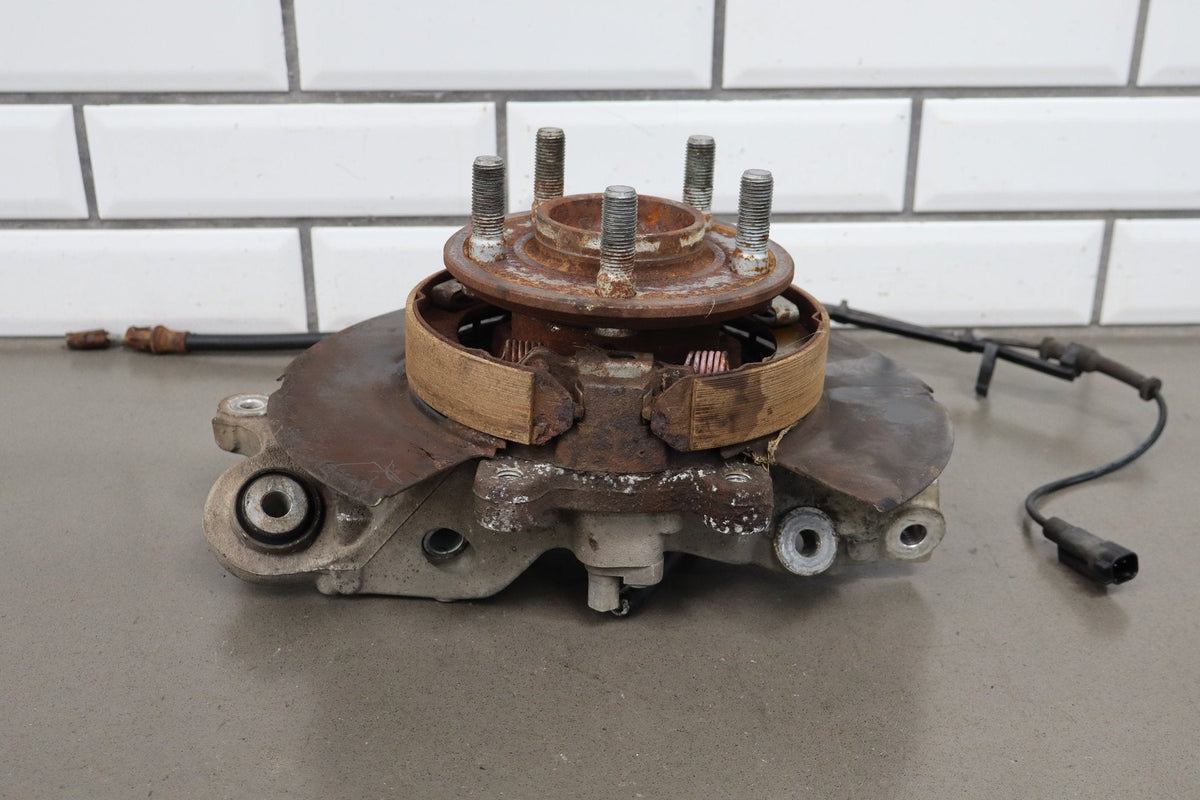 11-14 Dodge Challenger RH Rear Knuckle Spindle Hub 68089312AB OEM