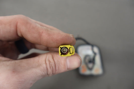 11 - 14 Dodge Challenger Trunk Mounted Antenna Black 05064908AA