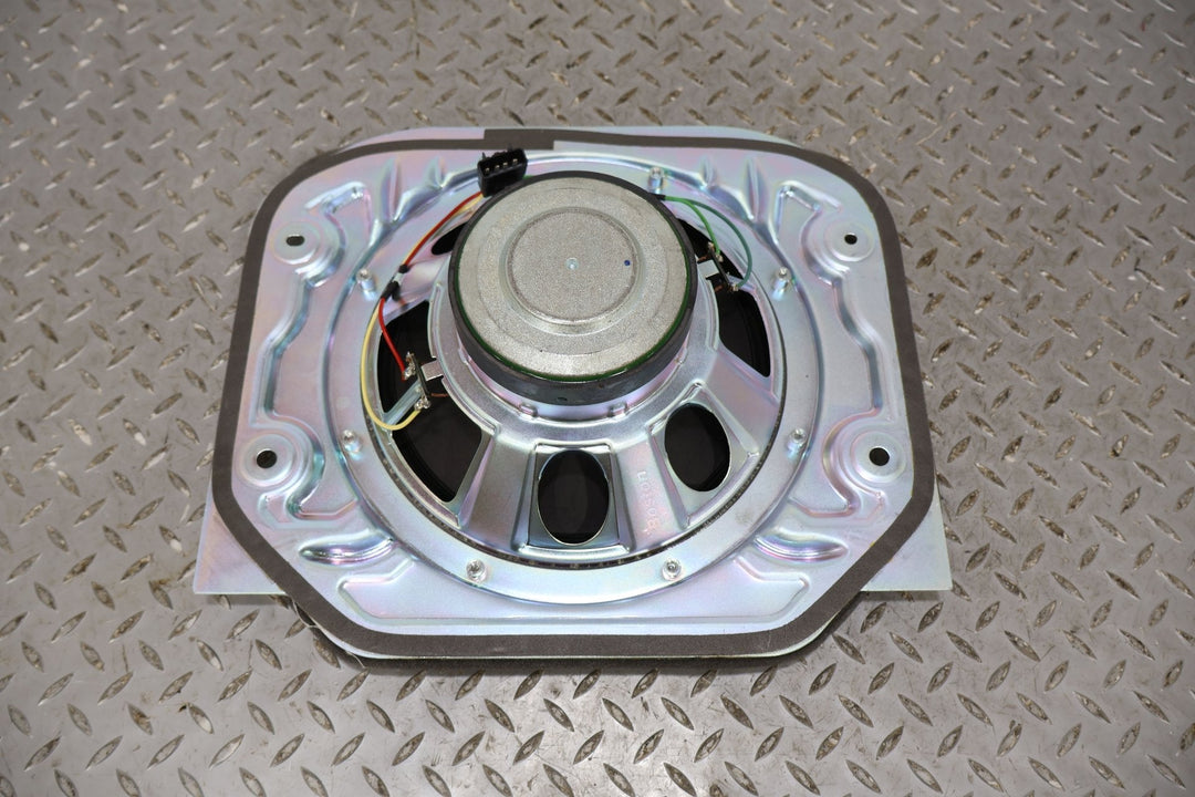 11 - 15 Chevy Camaro Rear OEM Boston Acoustics Subwoofer Speaker (92199591) Tested