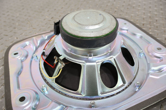 11 - 15 Chevy Camaro Rear OEM Boston Acoustics Subwoofer Speaker (92199591) Tested