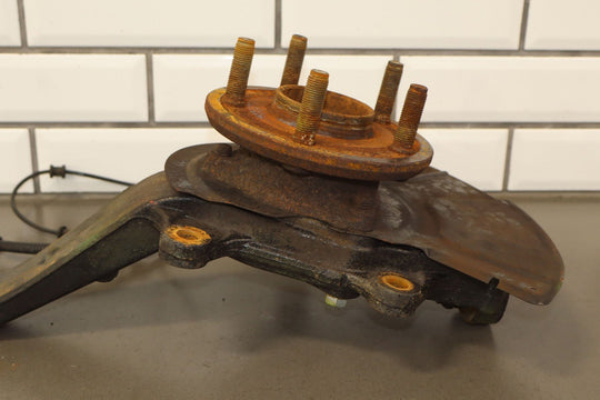 11 - 15 Jeep Grand Cherokee SRT8 Passenger Right Front Spindle / Knuckle OEM