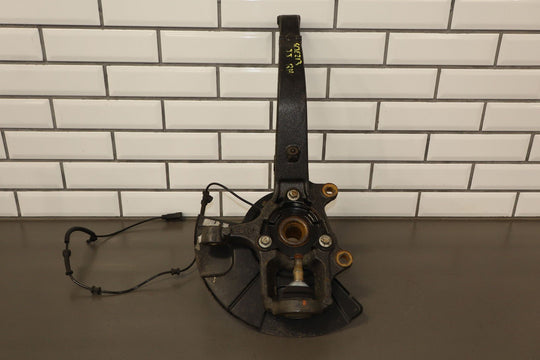 11 - 15 Jeep Grand Cherokee SRT8 Passenger Right Front Spindle / Knuckle OEM