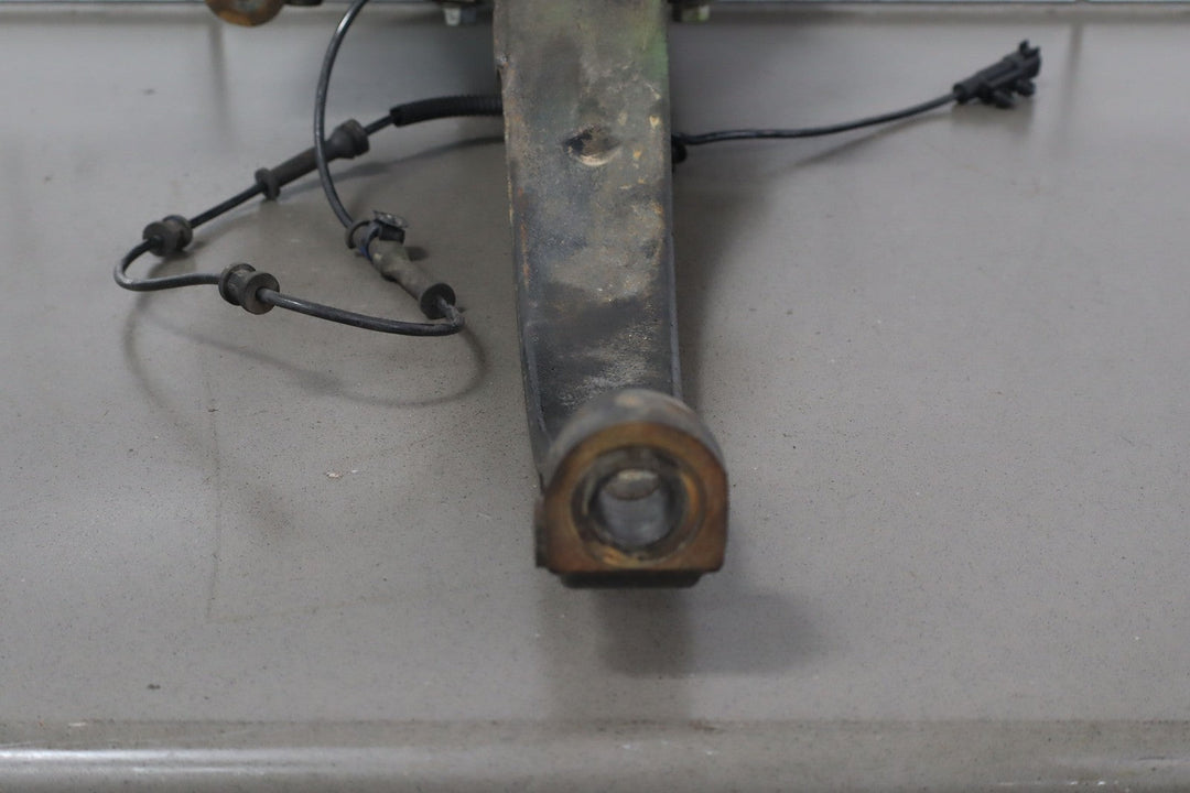 11 - 15 Jeep Grand Cherokee SRT8 Passenger Right Front Spindle / Knuckle OEM