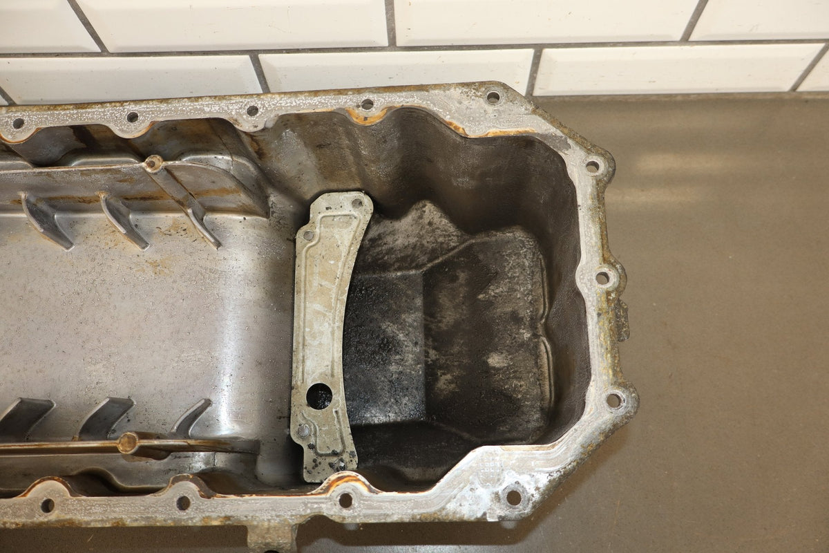 11-23 Dodge Challenger 5.7 Hemi Oil Pan 5037634AC OEM