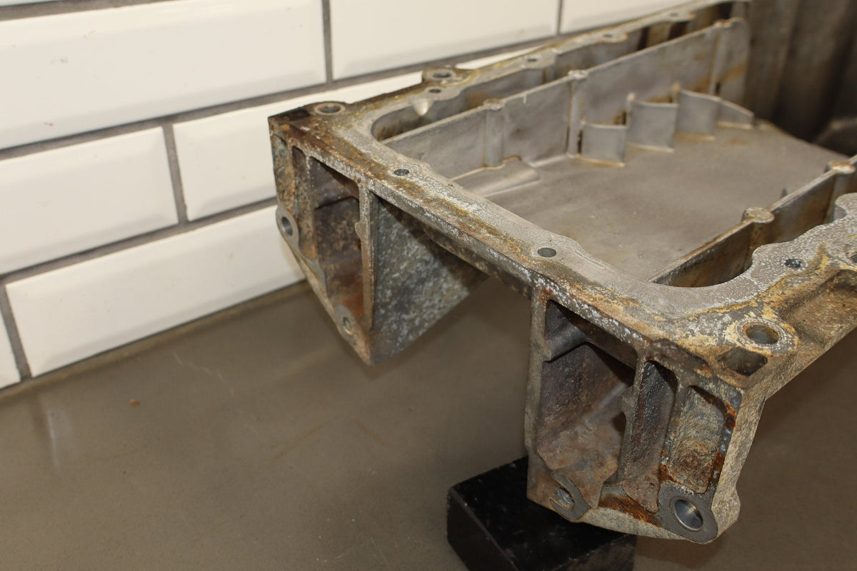 11-23 Dodge Challenger 5.7 Hemi Oil Pan 5037634AC OEM