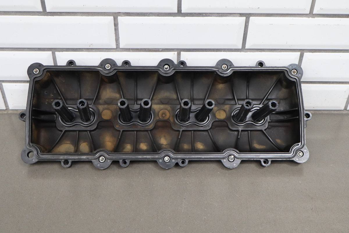 11-23 Dodge Challenger 5.7 Hemi Valve Cover Pair OEM