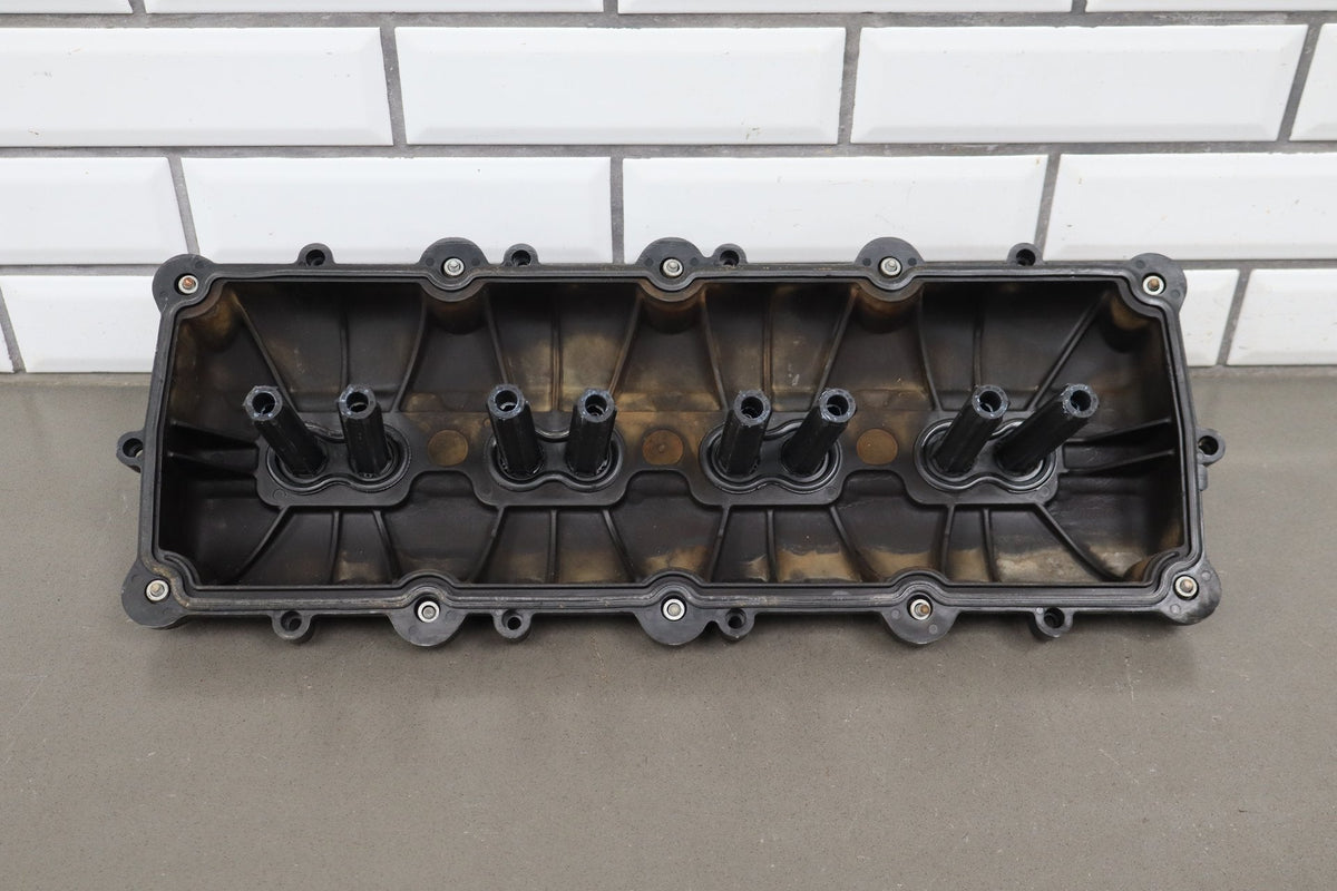 11-23 Dodge Challenger 5.7 Hemi Valve Cover Pair OEM