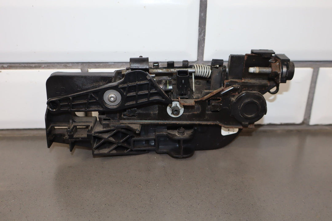 11 - 23 Dodge Charger Passenger Right Front Exterior Door Handle (Ivory White PWD)