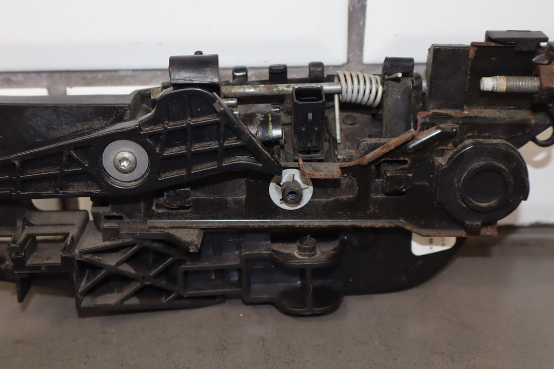 11 - 23 Dodge Charger Passenger Right Front Exterior Door Handle (Ivory White PWD)