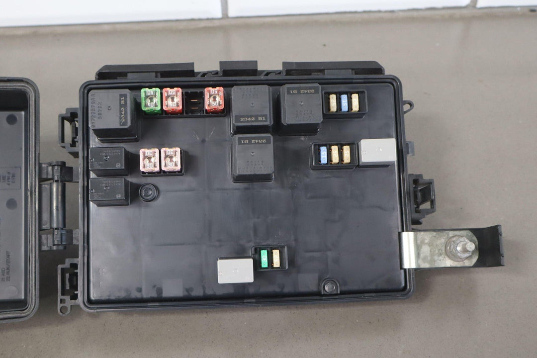 12 - 13 Dodge Challenger Underhood Engine Fuse Box OEM 68105528AD