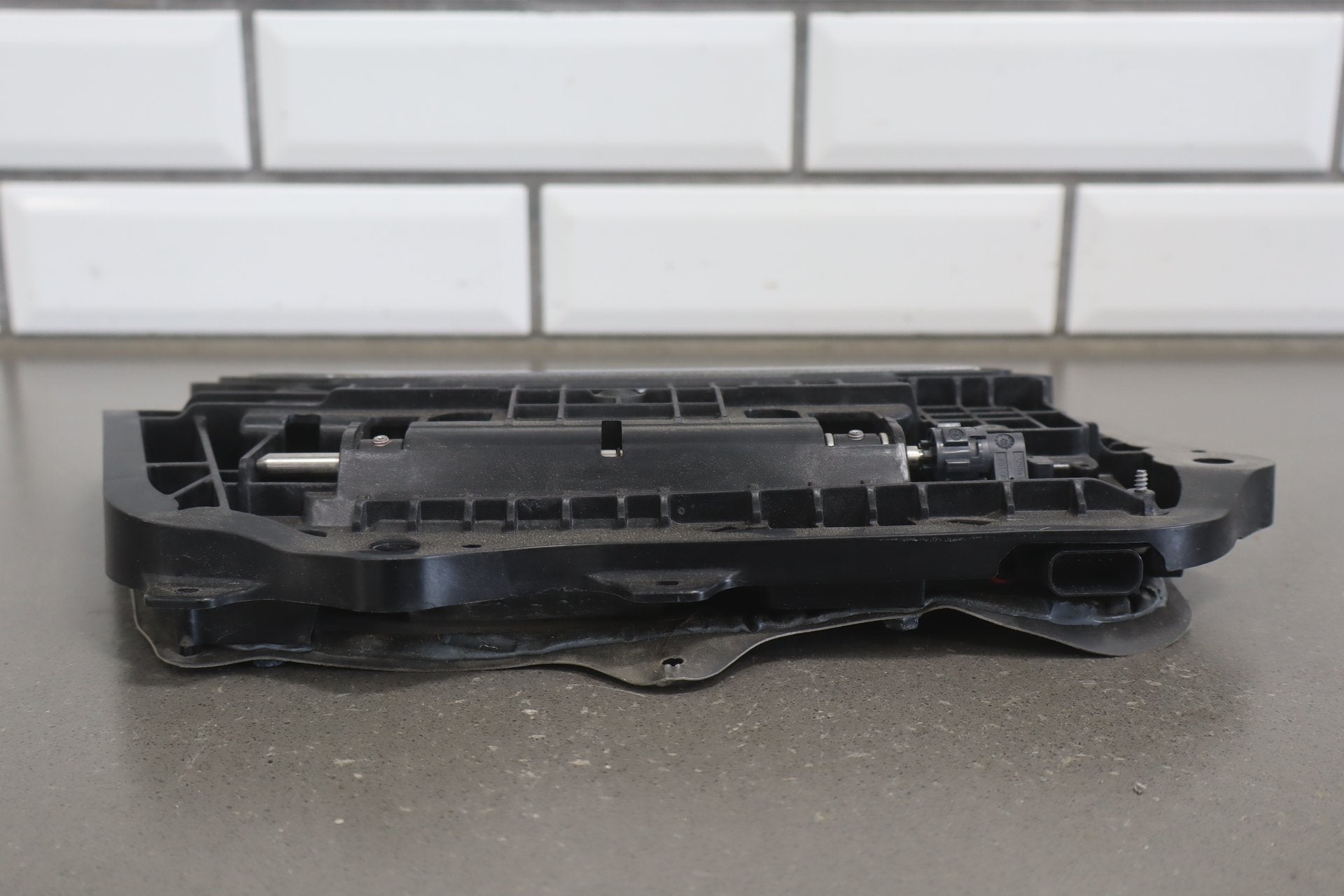 12-15 Tesla Model S Passenger Right Front Exterior Door Handle Assembly Tested