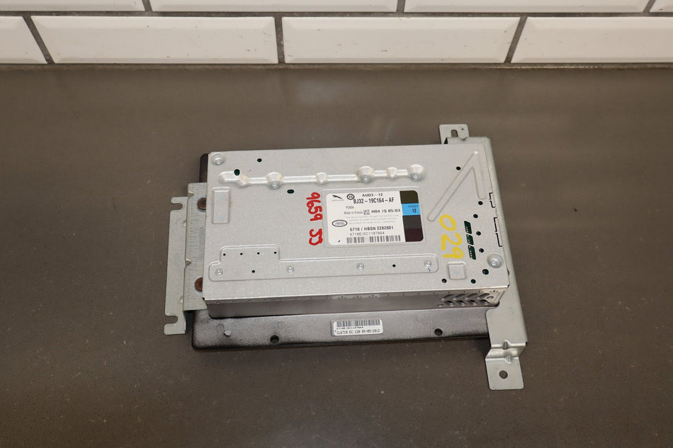 12-19 Jaguar XJ XJL XF Evoque X351 Radio Amplifier BJ32-19C164-AF OEM