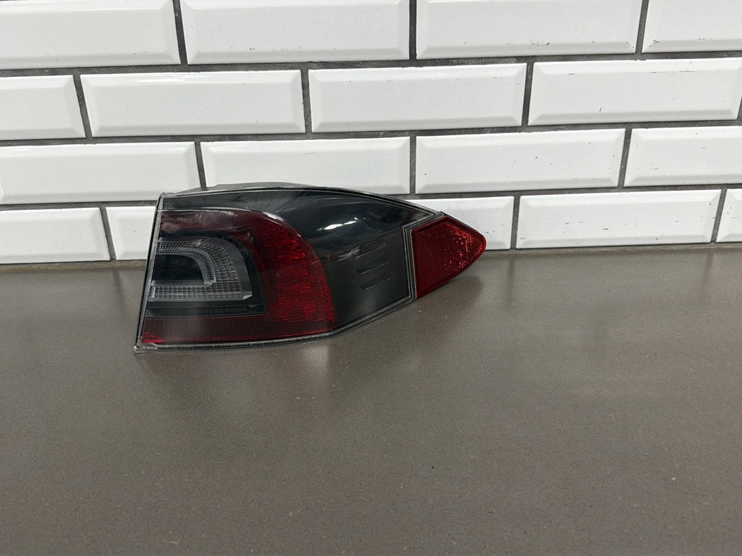 12 - 20 OEM Tesla Model S Rear Right Passenger Outer Tail Light Lamp
