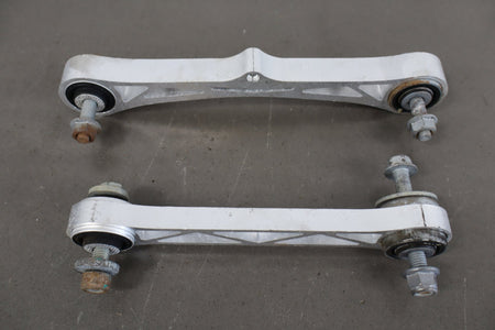 12-20 Telsa Model S Left Rear Suspension Knuckle Control Arms Spindle