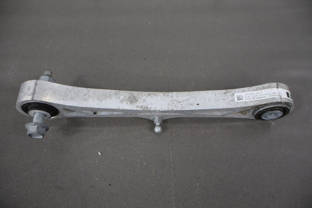 12 - 20 Telsa Model S Left Rear Suspension Knuckle Control Arms Spindle