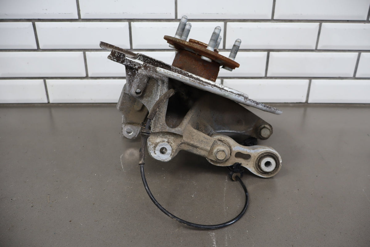 12-20 Telsa Model S Left Rear Suspension Knuckle Control Arms Spindle
