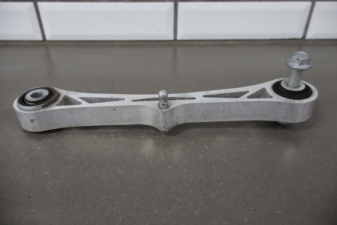 12 - 20 Telsa Model S Right Rear Suspension Knuckle Control Arms Spindle