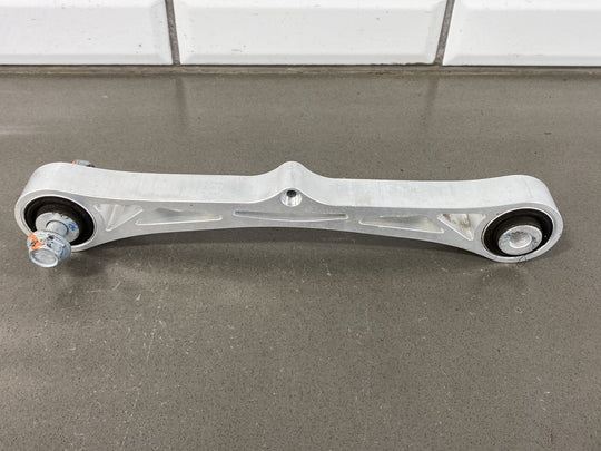 12 - 20 Telsa Model S Right Rear Suspension Knuckle Control Arms Spindle