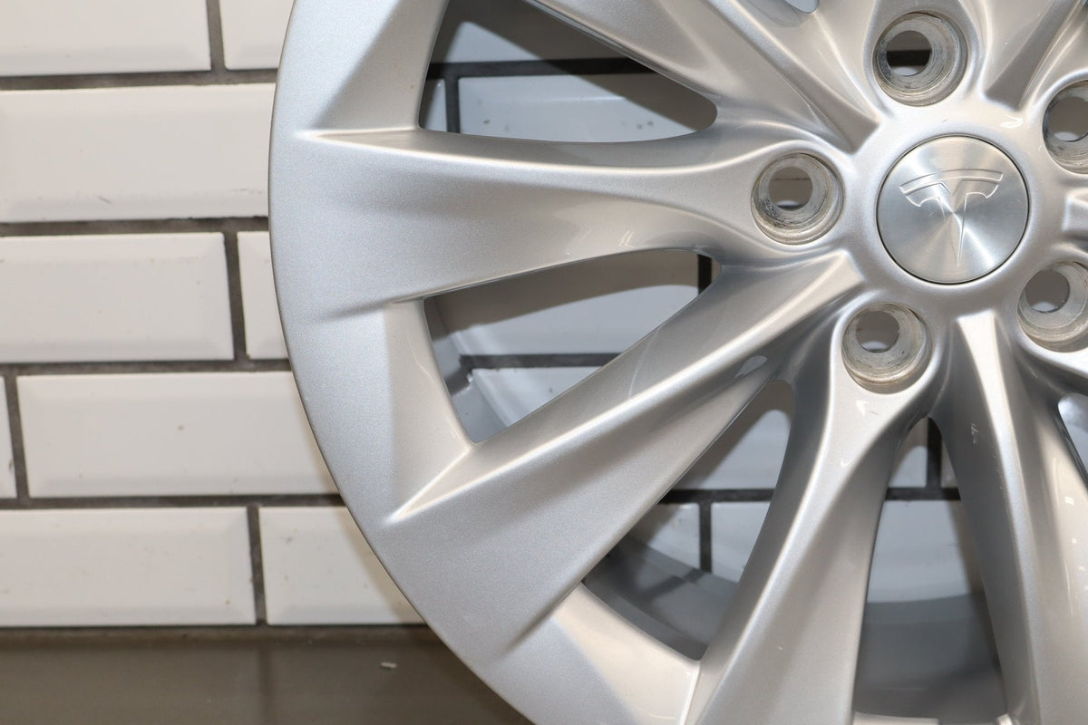 12-20 Tesla Model S 19x8 Slipstream OEM Alloy Wheel/Rim