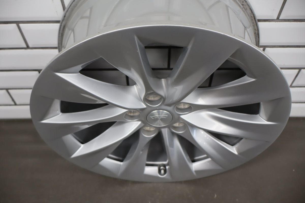 12-20 Tesla Model S 19x8 Slipstream OEM Alloy Wheel/Rim