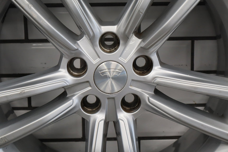 12-20 Tesla Model S Alloy Wheel OEM 19x8 Spun True