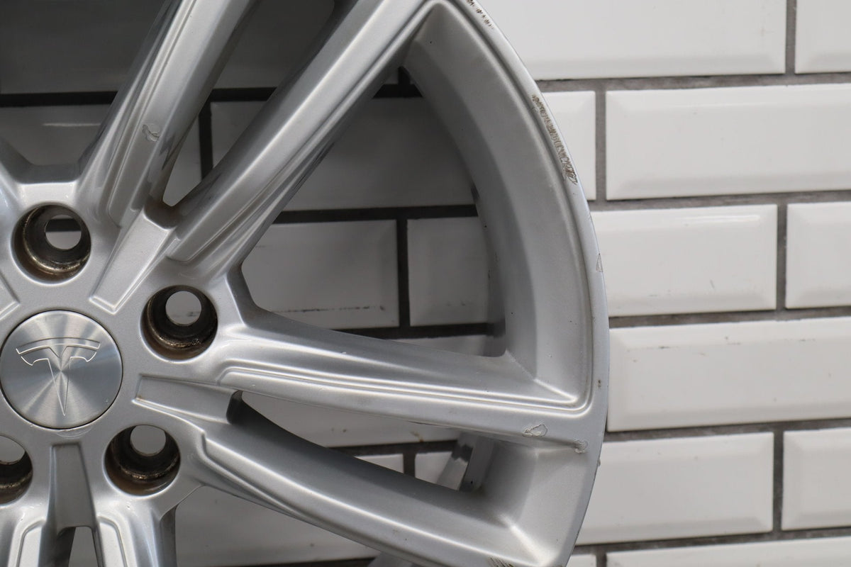 12-20 Tesla Model S Alloy Wheel OEM 19x8 Spun True