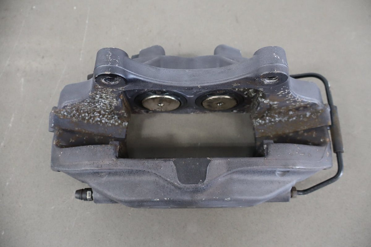 12-20 Tesla Model S Front Brembo Brake Caliper Set Left/Right OEM 4 Piston