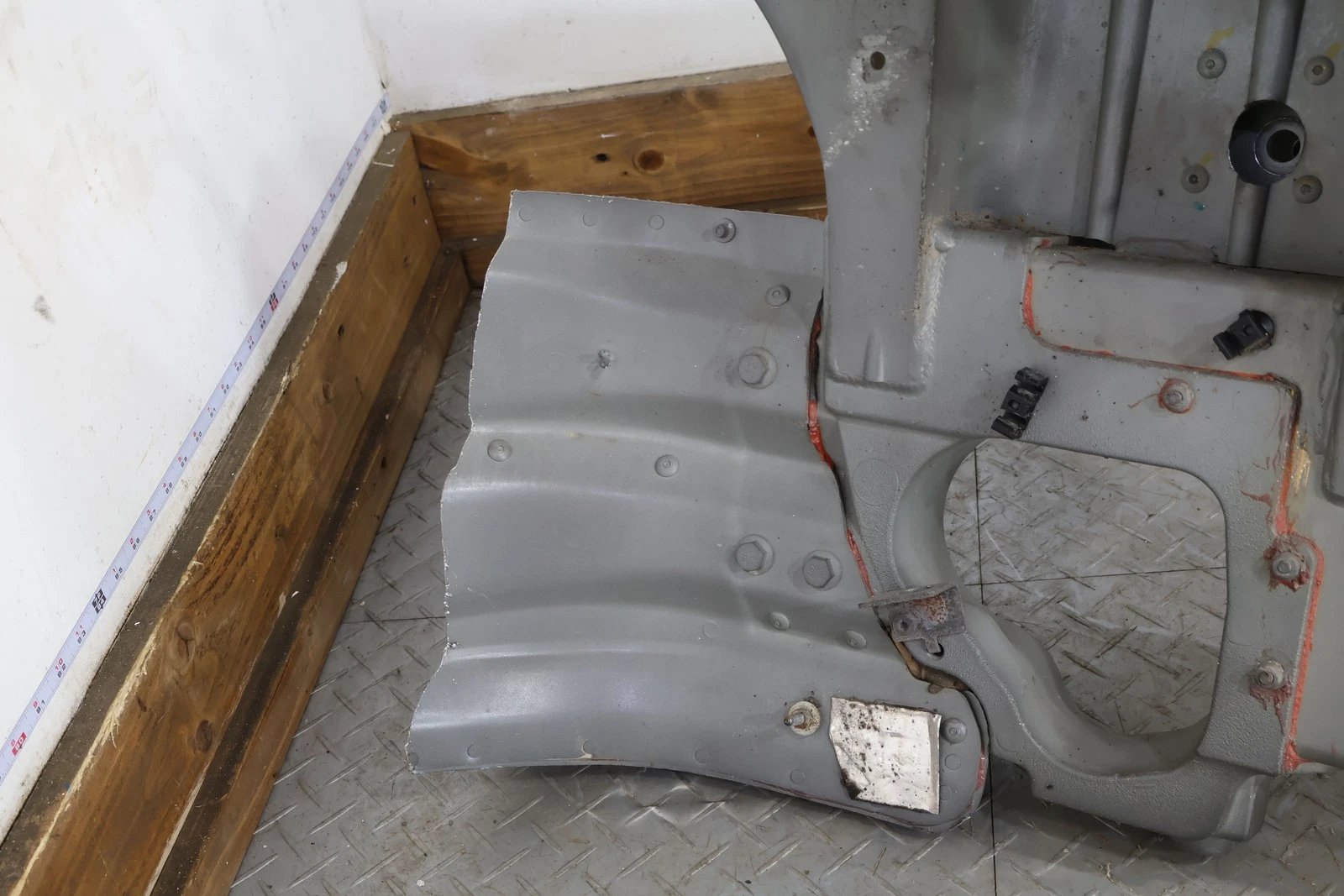 12-20 Tesla Model S Front Right RH Strut Tower W/ Frame Horn OEM (79K Miles)