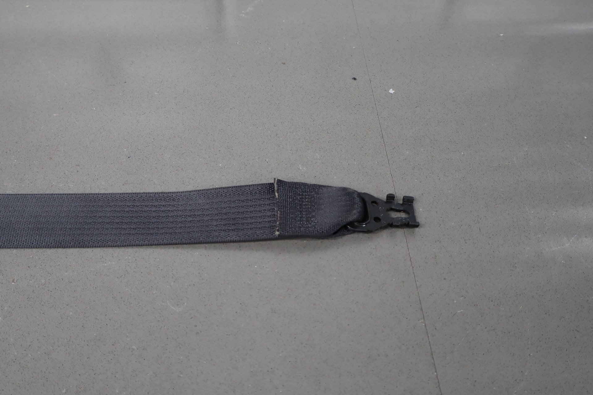 12-20 Tesla Model S Passenger Right Front Seat Belt Retractor
