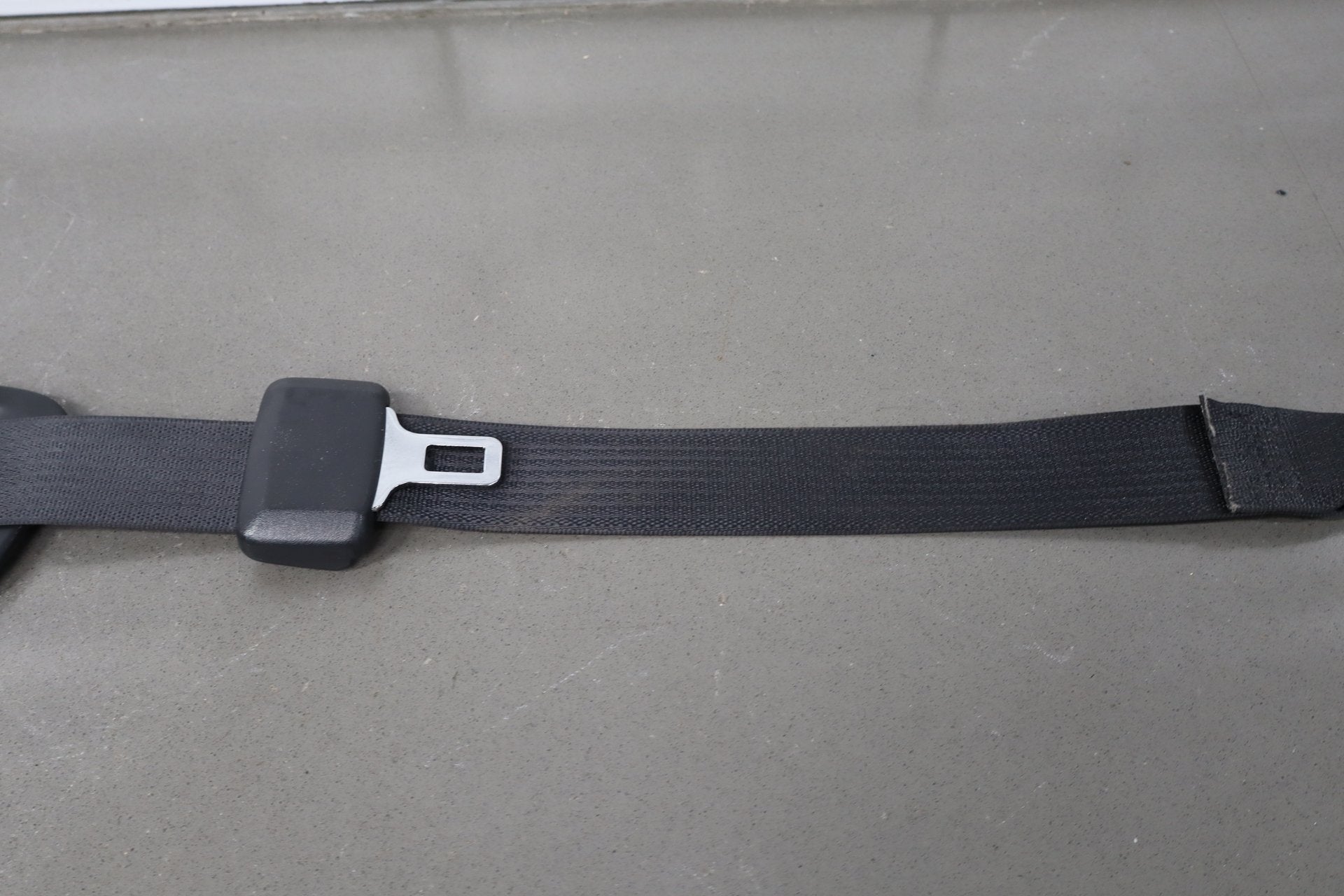 12-20 Tesla Model S Passenger Right Front Seat Belt Retractor