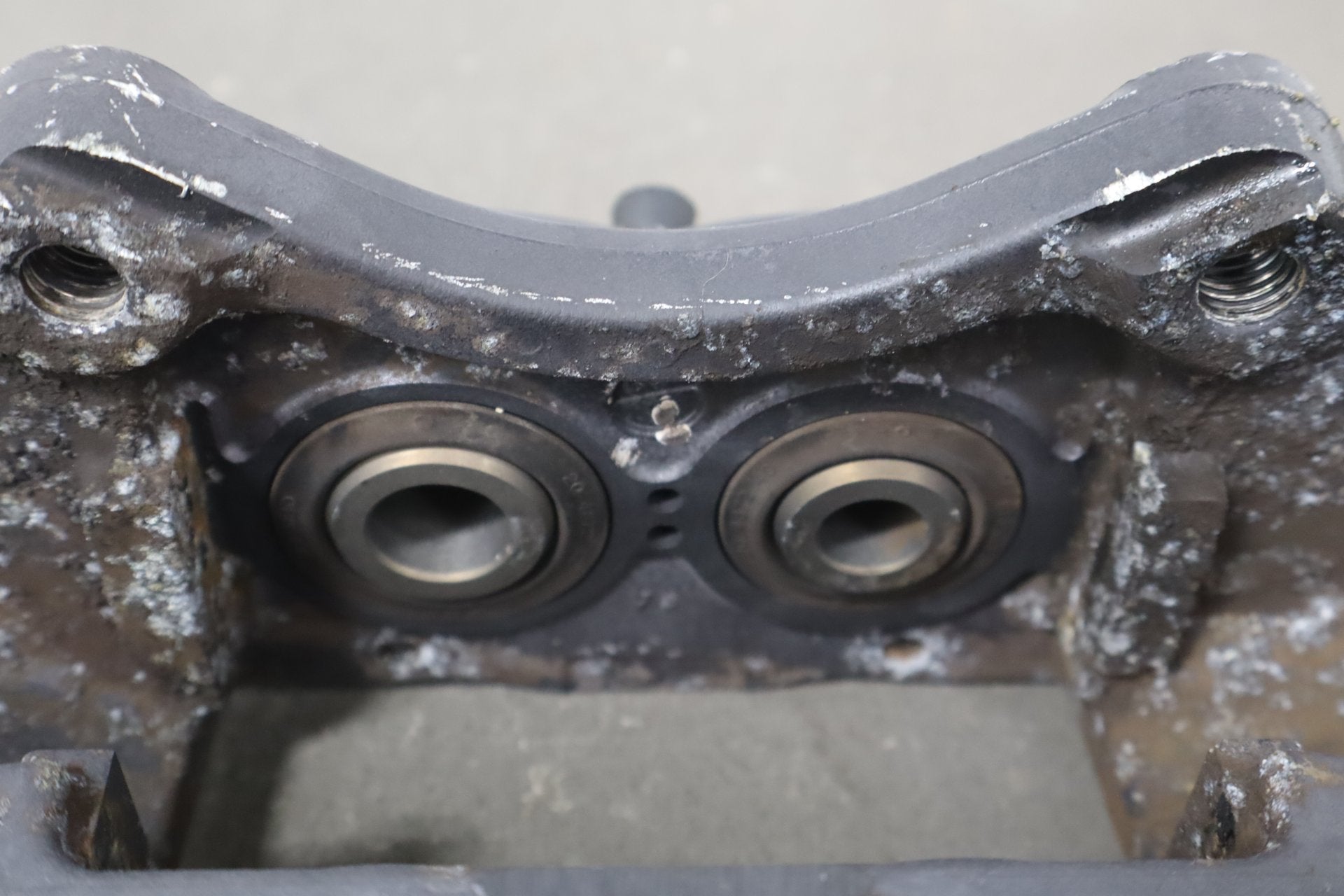 12-20 Tesla Model S/X Brembo Right Rear Brake Caliper Assembly OEM