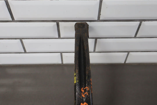 12 - 23 Dodge Challenger R/T Passenger Right RH Front Spindle Knuckle OEM