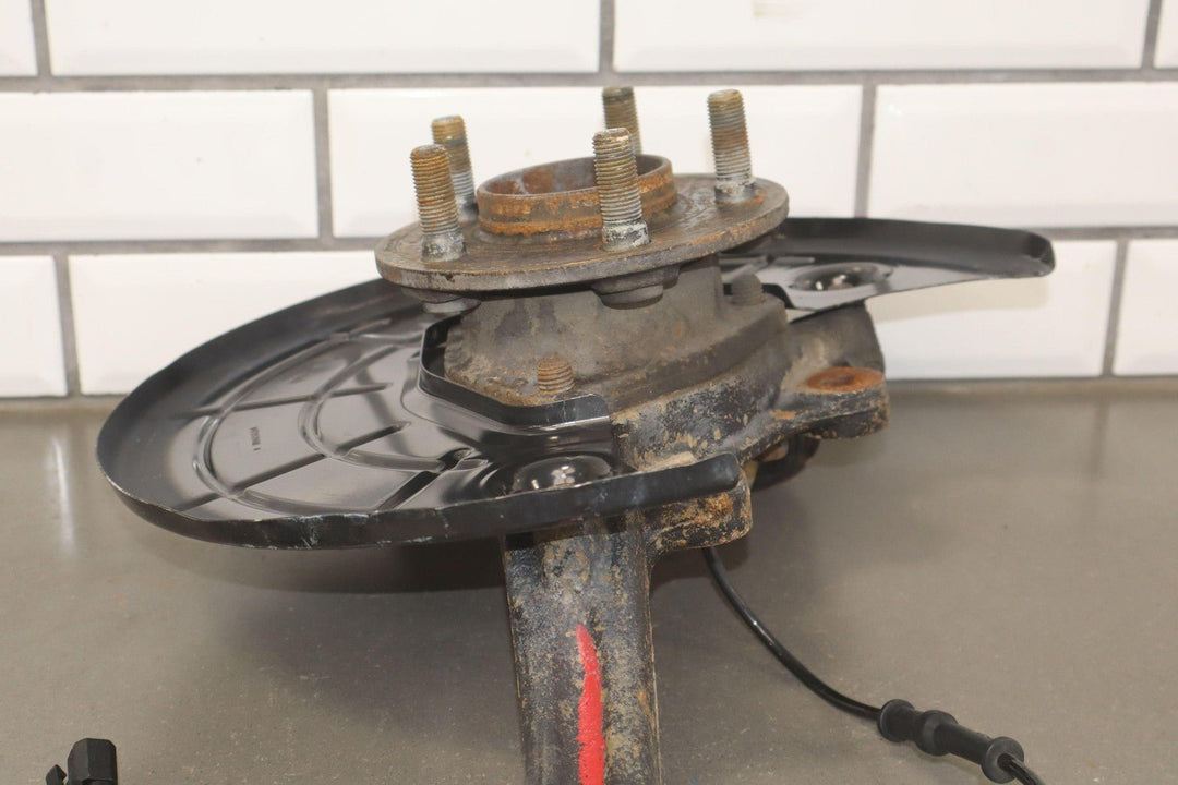 12 - 23 Dodge Challenger R/T Passenger Right RH Front Spindle Knuckle OEM