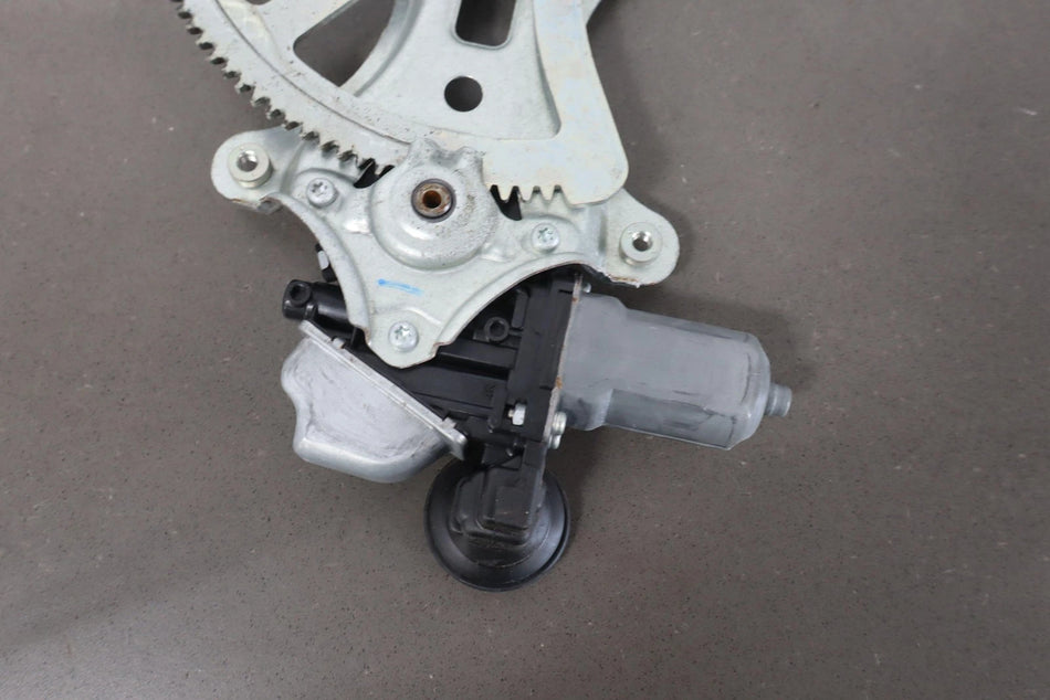 2011 Lexus GX460- Right Front Door Regulator