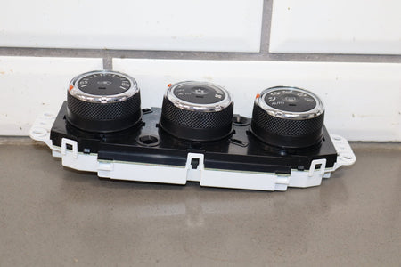 13-17 Mitsubishi Lancer Evo X Climate Control 7820A812