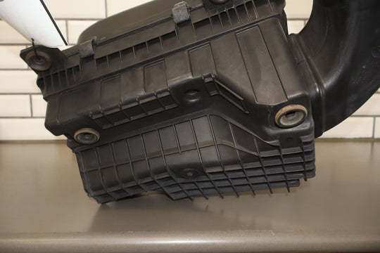 13 - 18 Ram 1500 19 - 24 Ram Classic 5.7L Hemi Air Cleaner Intake Tube Air Box OEM