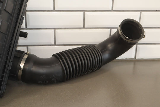 13 - 18 Ram 1500 19 - 24 Ram Classic 5.7L Hemi Air Cleaner Intake Tube Air Box OEM