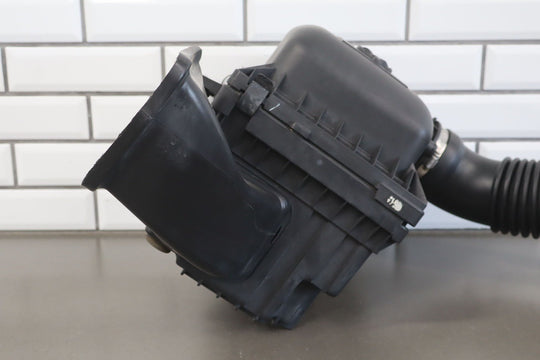 13 - 18 Ram 1500 19 - 24 Ram Classic 5.7L Hemi Air Cleaner Intake Tube Air Box OEM