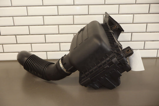 13 - 18 Ram 1500 19 - 24 Ram Classic 5.7L Hemi Air Cleaner Intake Tube Air Box OEM